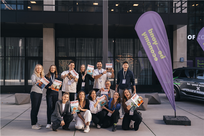 YOUNG forum bietet jungen Talenten einen kostenfreien Zugang zu Events, strukturierte Community-Angebote und gezielte Vernetzung. &copy; Julian Kühne