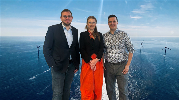 V.l.n.r.: Christoph Wagner, Business Development (Omexom Offshore), Anna Barcikowska, Managing Director (Ocean Connect Energy), Kris Benne, Projektleiter (Omexom Offshore). &copy; OCE/Omexom Deutschland