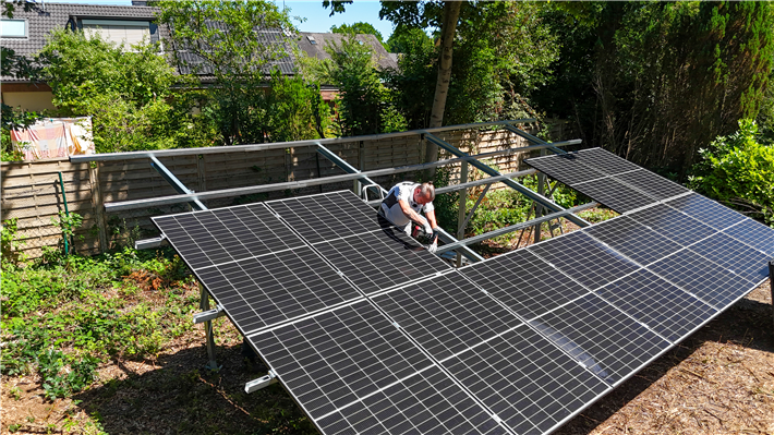 Energiewende im eigenen Garten: weniger Stromkosten, mehr Unabhängigkeit &copy; Garten-PV by Dr. Metje GmbH