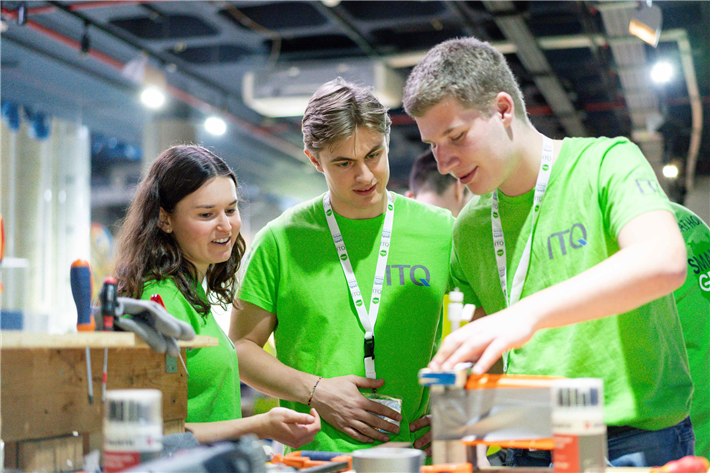 Volles Engagement: Erste Prototypen waren bereits am 2. Tag zu erkennen. &copy; ITQ GmbH