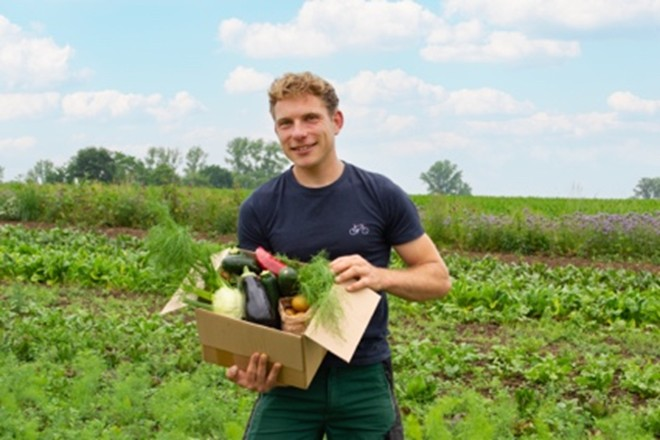 Daniel Hausmann ist biozyklisch-veganer Landwirt in Sachsen. &copy; Daniel Hausmann