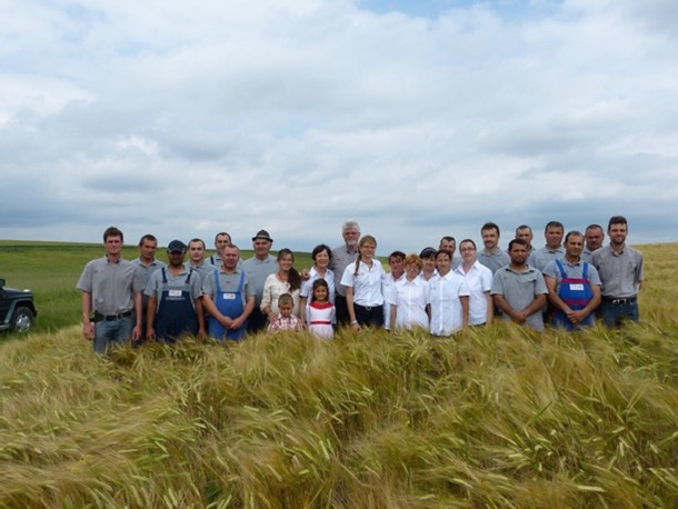 Bio Farmland - ein Familienprojekt mit 800 ha biozyklisch-vegan bewirtschaftetem Ackerland in Westrumänien. &copy; BioFarmland