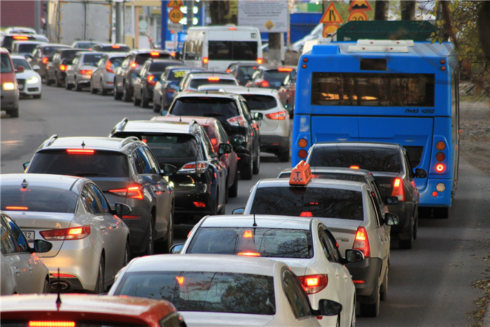  Dieselautos sind eine Hauptquelle für Stickstoffdioxid. © aled7, pixabay.com