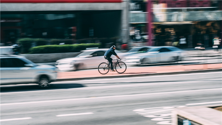 Nahtlose Mobilität bedeutet, für jede Teilstrecke das geeignetste Verkehrsmittel wählen und dazwischen bequem und schnell wechseln zu können. © Pexels, pixabay.com