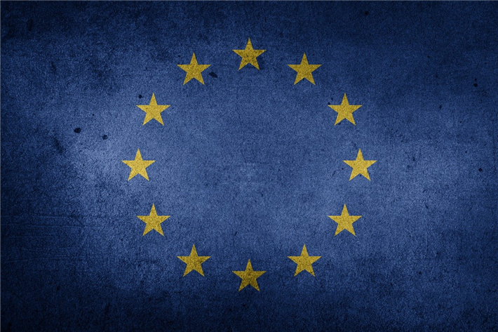 Gerne würde Christoph Quarch am 8. Mai einen Europa-Feiertag etablieren, aber keine Deutschtümelei am 23. Mai. © Chickenonline, pixabay.com