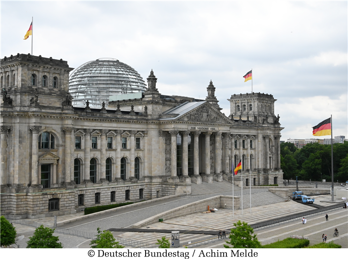 Die Bürgerinnen und Bürger müssen sich elementar darauf verlassen können, dass die im Bundestag getroffenen Entscheidungen und Gesetze unter fairen und transparenten Bedingungen zustande gekommen sind. © Achim Melde
