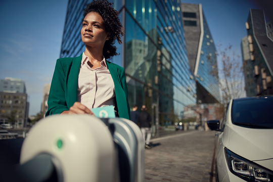 NewMotion ist Ladepartner der Europcar Mobility Group