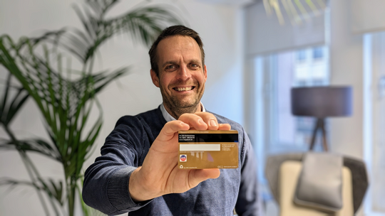 TARGOBANK steigt auf Karten aus recyceltem Plastik um