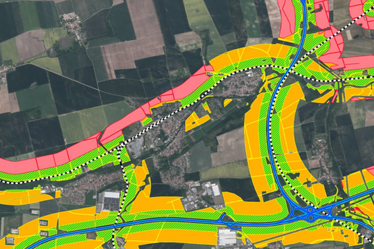 Großes Solarpotenzial entlang Thüringer Autobahnen und Bahnstrecken