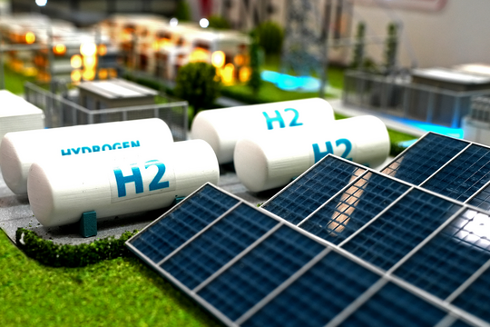 HYDROGEN DIALOGUE dockt bei The smarter E Europe an