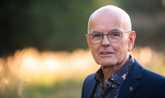 Bienenbotschafter Thomas Radetzki zählt zu den Top 10 der ESG-Stiftungen