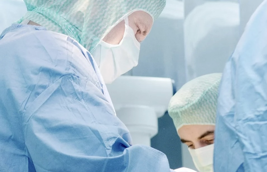 SRH Gesundheit setzt neuen Standard für klimafreundliche Patientenversorgung